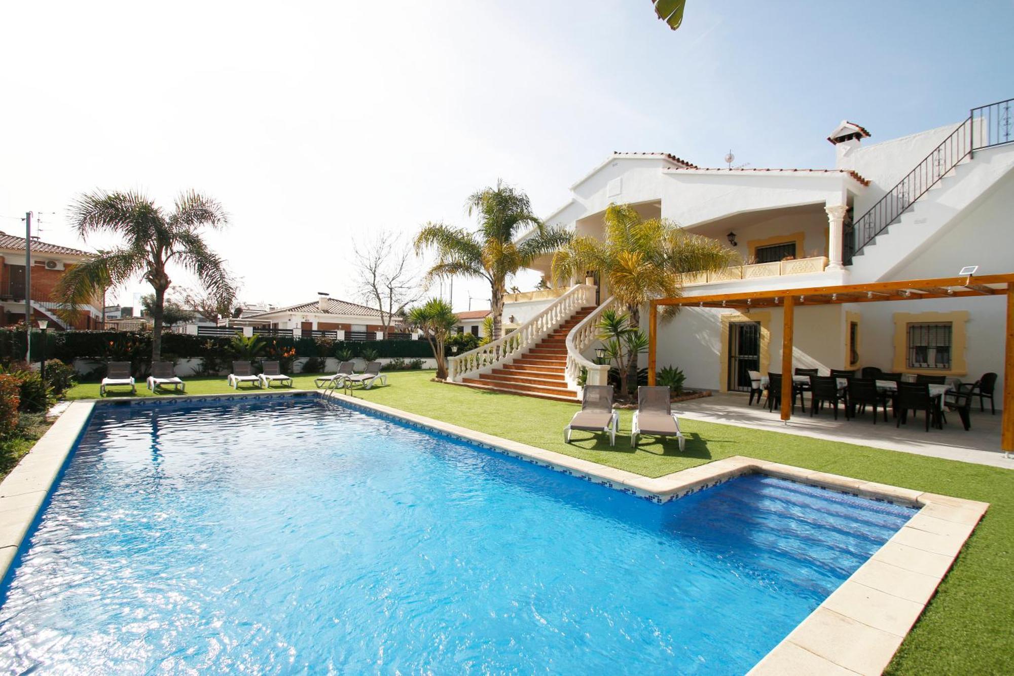 Villa Gladiols กัมบริลส์ ภายนอก รูปภาพ