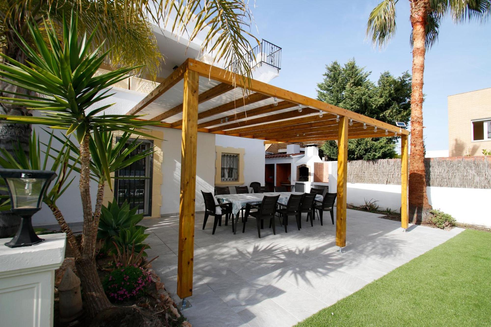 Villa Gladiols กัมบริลส์ ภายนอก รูปภาพ