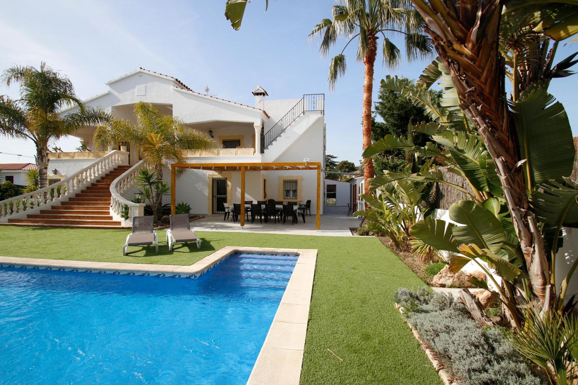 Villa Gladiols กัมบริลส์ ภายนอก รูปภาพ